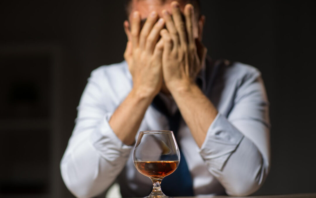 Alcoholismo: Síntomas, causas y cuándo pedir ayuda